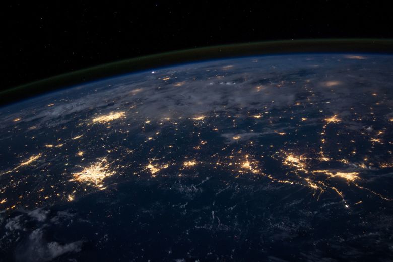 zachr&aacute;ňme noc